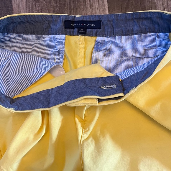 Tommy Hilfiger Yellow Hollywood Bermuda Shorts SZ 10 - Picture 6 of 14